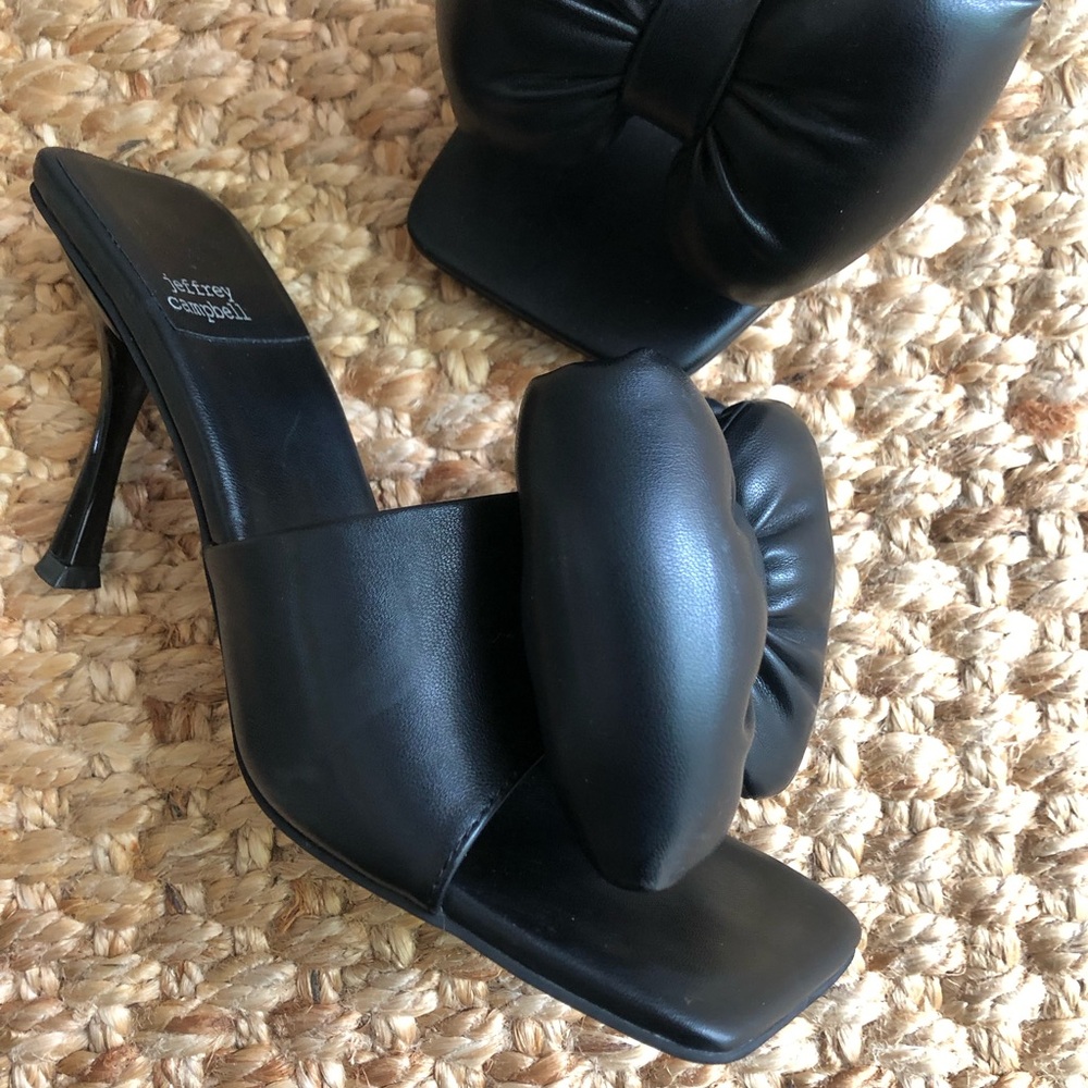 Jeffrey Campbell Emerie Bow Mule. Size 8.5